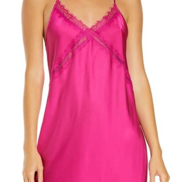 NWT Honeydew Set Me Free Slip Dress Size Medium Pink Barbiecore Satin - Picture 1 of 10